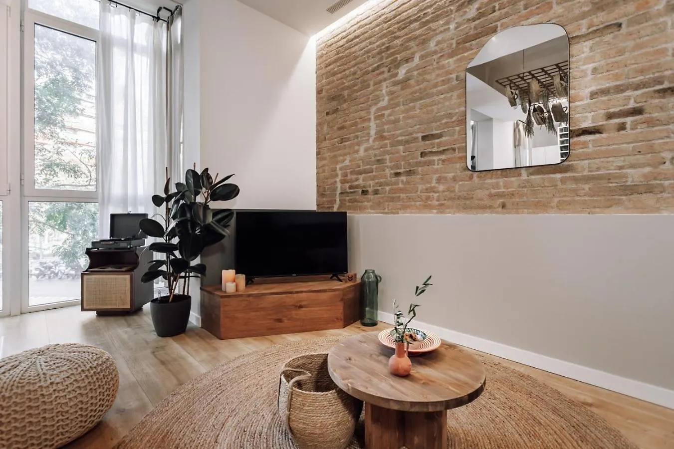 Aroche - 2 Bedrooms In Sant Antoni Barcelona 0*,